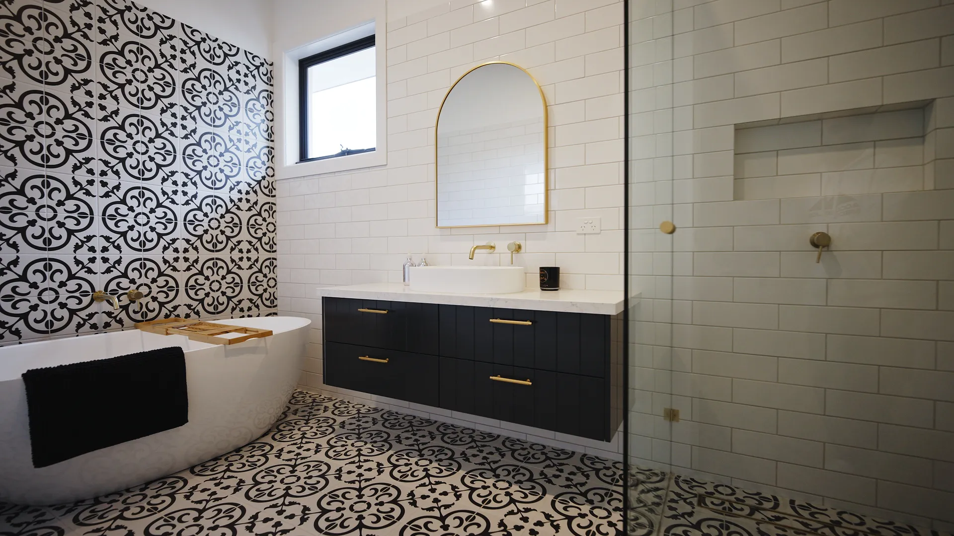 BalmoralRevealBathroom-1920W