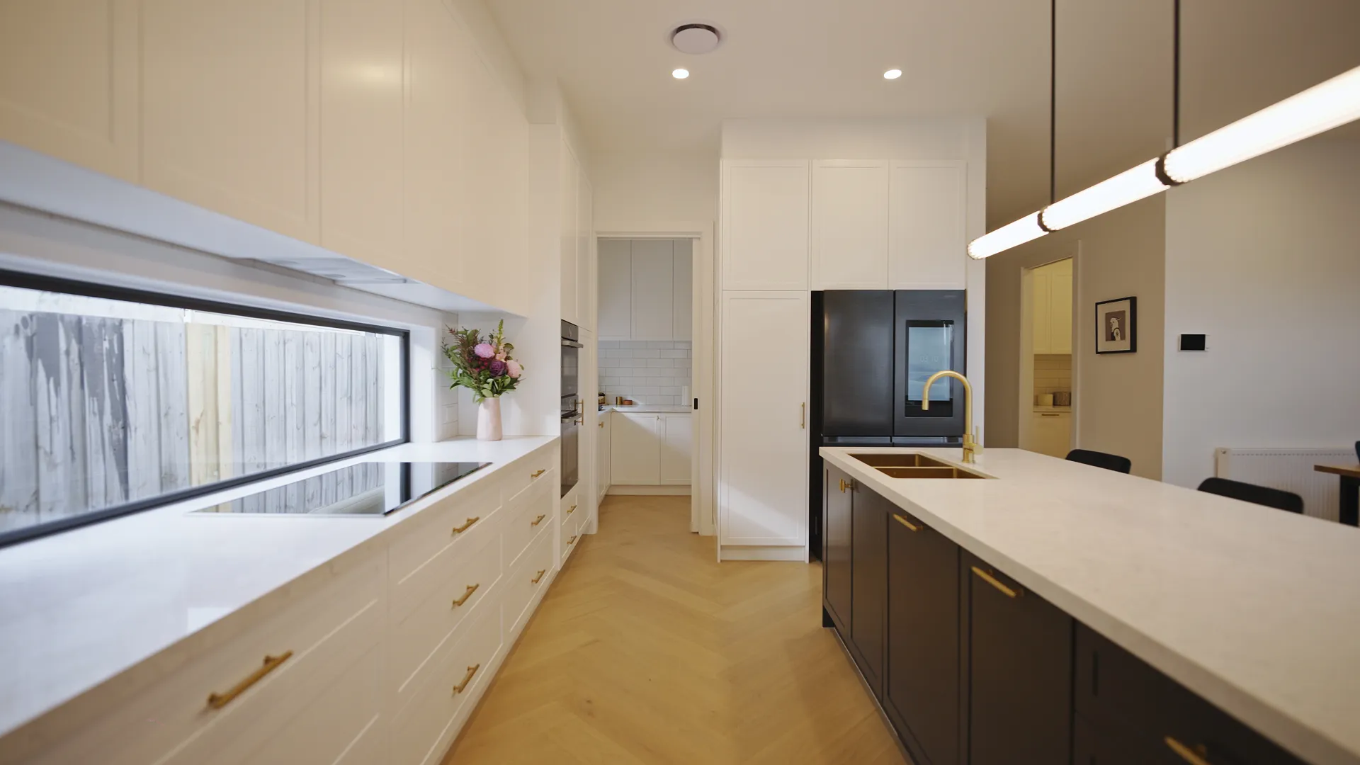 BalmoralRevealKitchenWide2-1920W